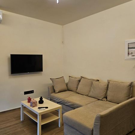 Jk Luxury Apartments Nea Chili Bagian luar foto